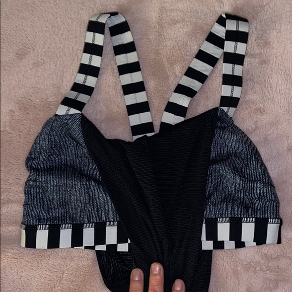 Lululemon built in bra tank - Picture 3 of 7